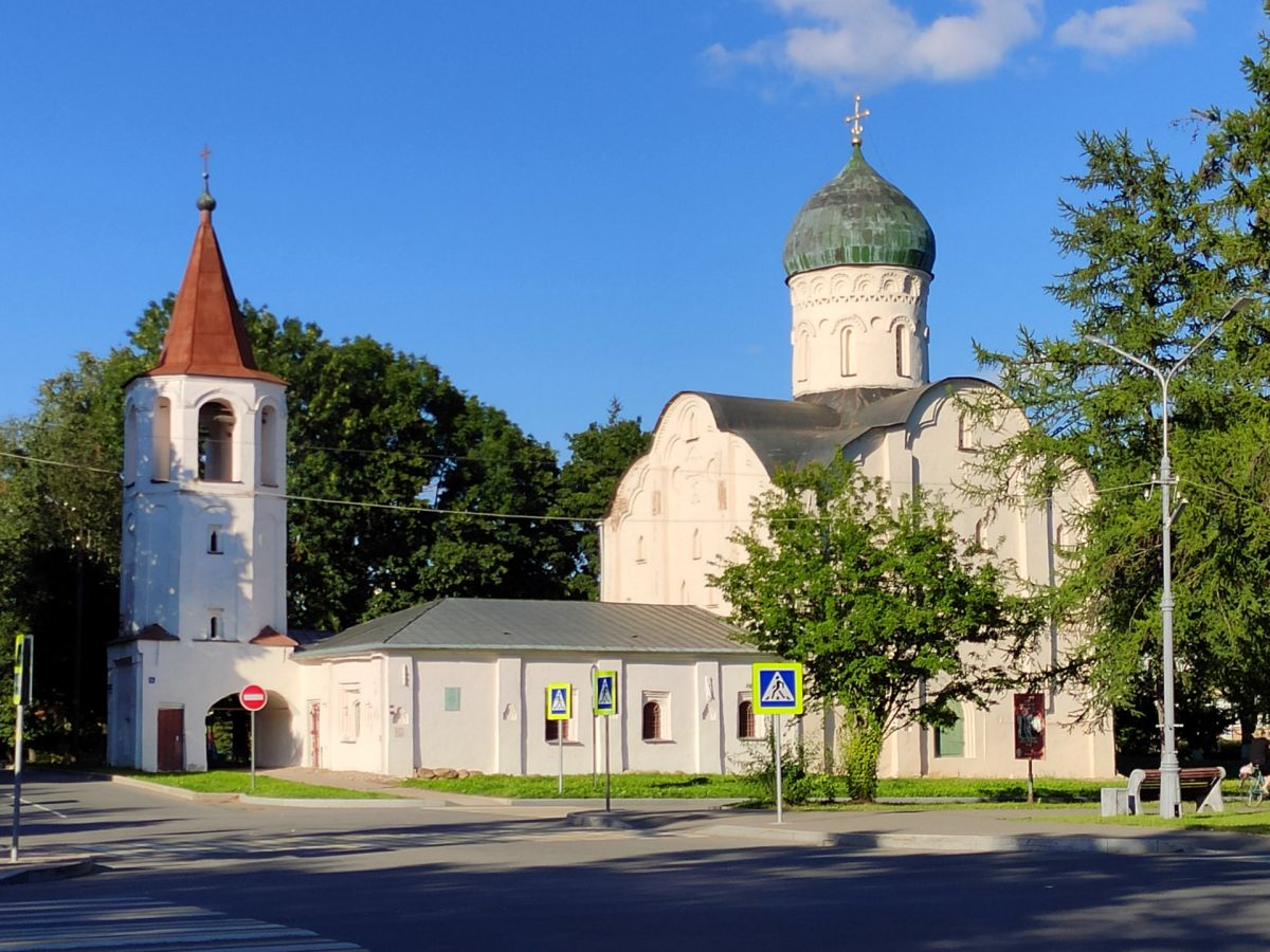 Церковь Феодора Стратилата на Ручью, Великий Новгород (Великий Новгород, город, Новгородская область). фасады