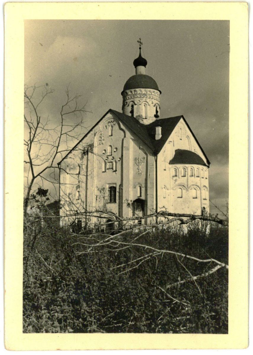 Великий Новгород. Церковь Спаса Преображения на Ильине улице. архивная фотография, Фото 1942 г. с аукциона e-bay.de