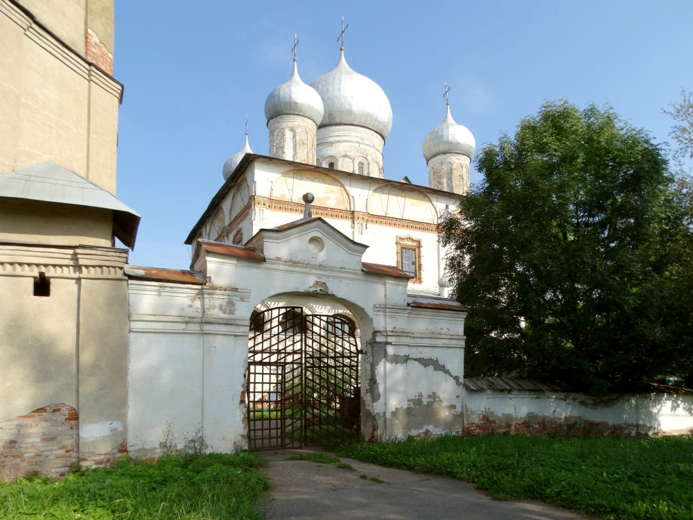 Великий Новгород. Собор иконы Божией Матери 