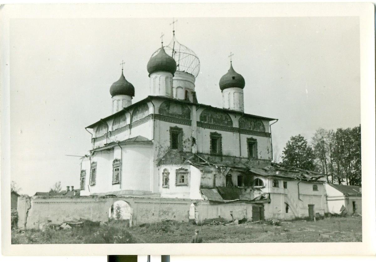 Фото 1942 г. с аукциона e-bay.de, архивная фотография. Собор иконы Божией Матери "Знамение", Великий Новгород (Великий Новгород, город, Новгородская область)