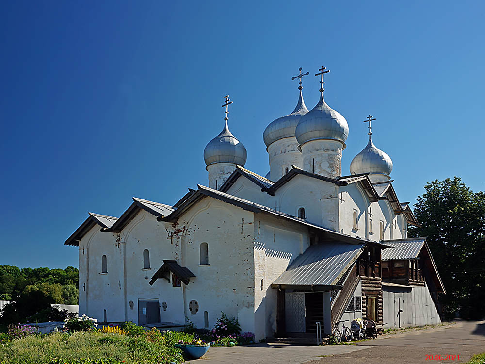 Великий Новгород. Церковь Бориса и Глеба в Плотниках. фасады