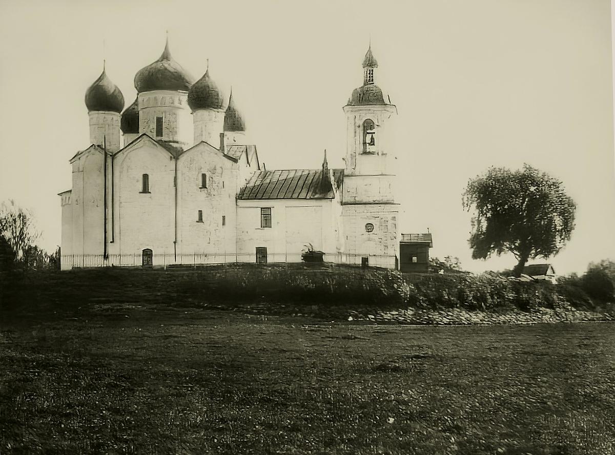 Фотография 1910-1920-х гг., архивная фотография. Церковь Бориса и Глеба в Плотниках, Великий Новгород (Великий Новгород, город, Новгородская область)