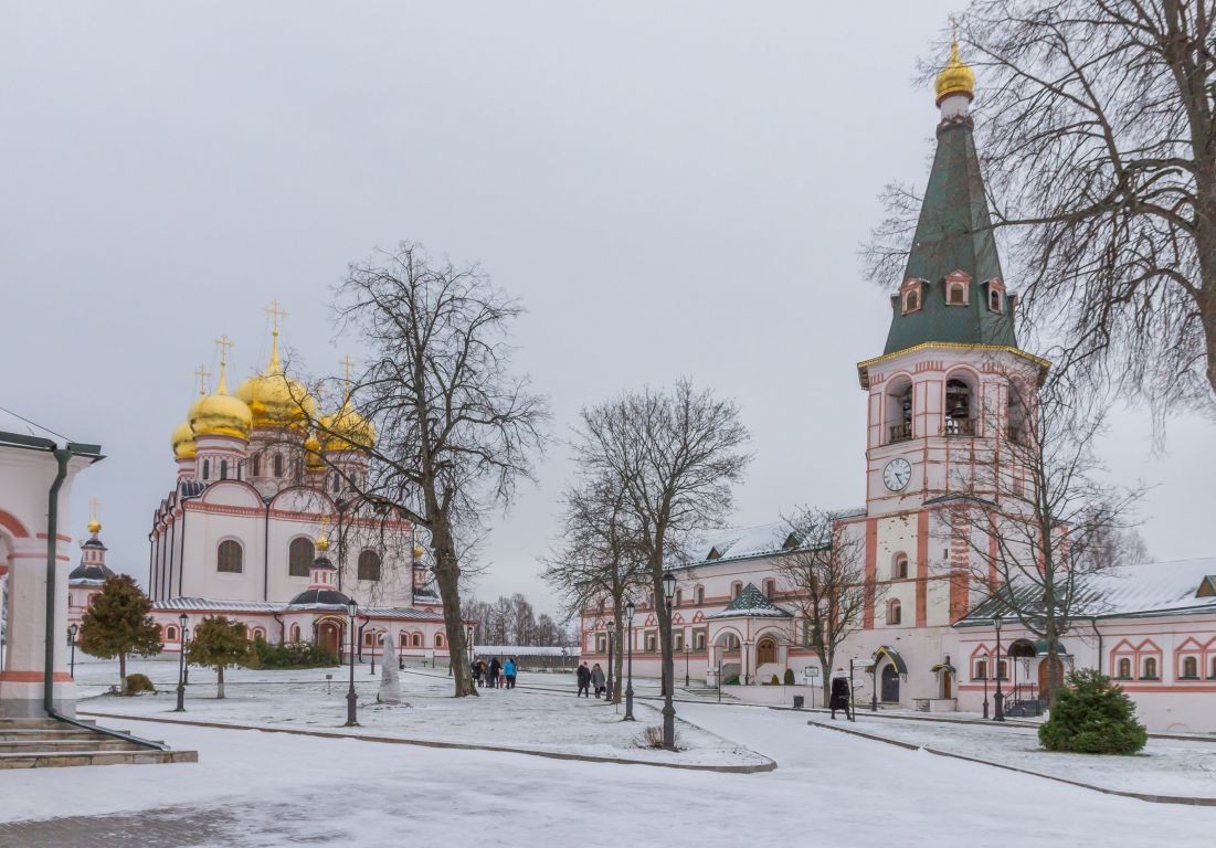 Валдай. Иверский монастырь. фасады