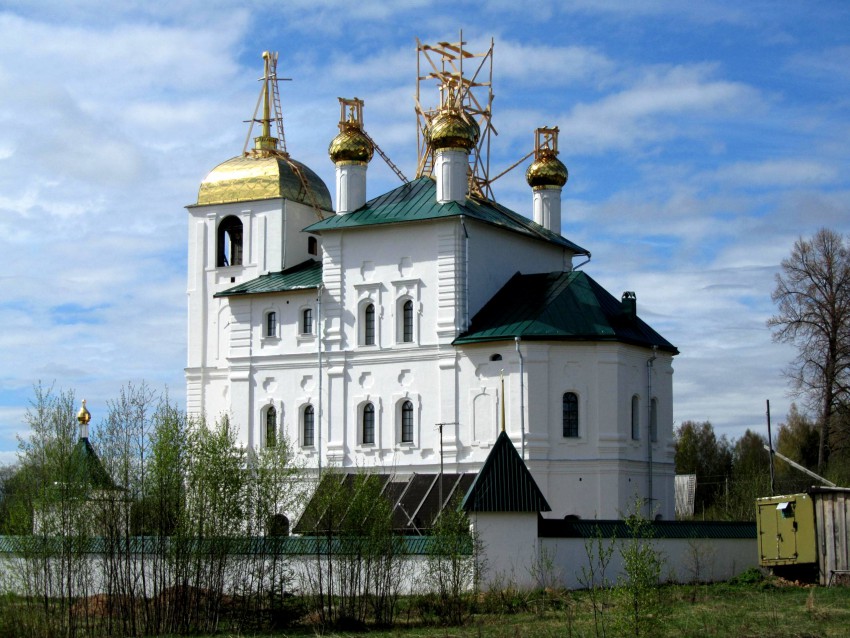 Погост Отолово (Суханы). Церковь Троицы Живоначальной. фасады, вид с юго-востока