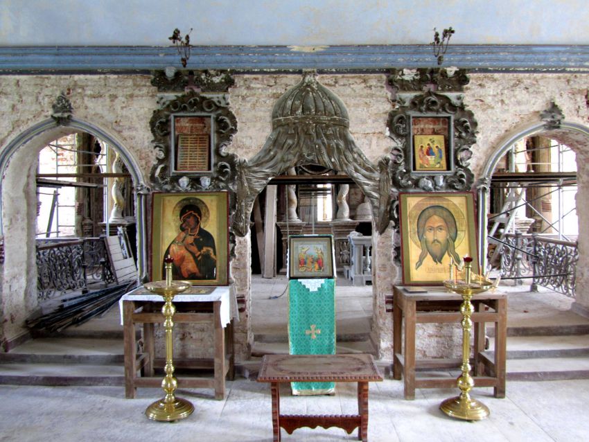 Церковь Троицы Живоначальной, Погост Отолово (Суханы) (Пеновский район, Тверская область). интерьер и убранство, в летней церкви (2 этаж)