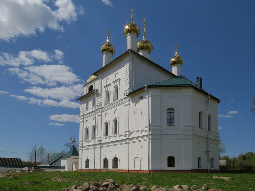 Погост Отолово (Суханы). Церковь Троицы Живоначальной. фасады