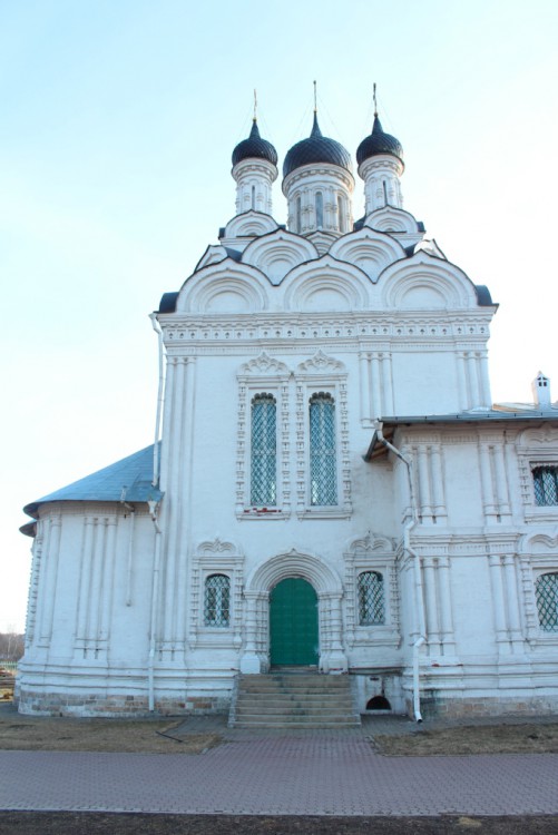 Мытищи. Церковь Благовещения Пресвятой Богородицы в Тайнинском. фасады, Основной объем храма, вид с севера