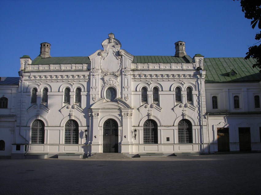 Успенская Киево-Печерская лавра, Печерск (Печерский район, Украина, г. Киев). дополнительная информация,  Церковь Благовещения Пресвятой Богородицы при митрополичьих покоях 