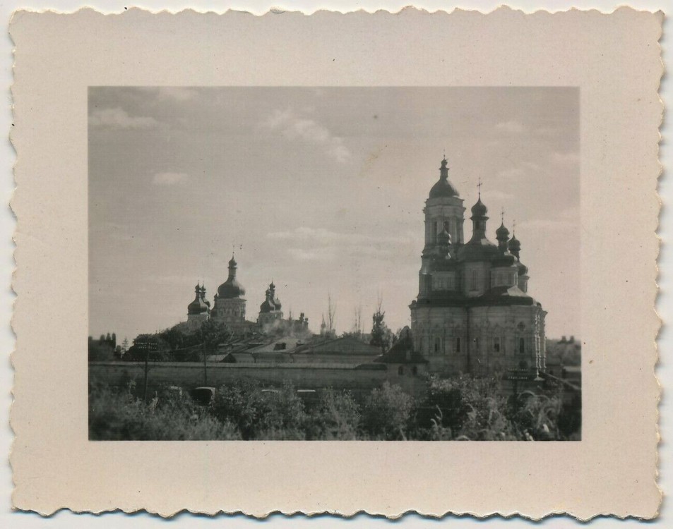 Успенская Киево-Печерская лавра, Печерск (Печерский район, Украина, г. Киев). архивная фотография, Панорама лавры. Фото 1941 г. с аукциона e-bay.de
