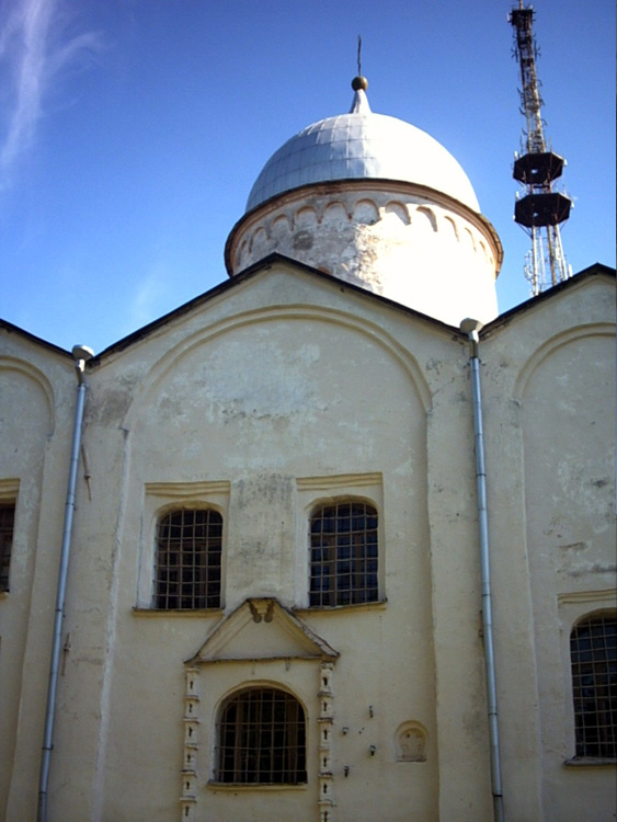 Великий Новгород. Церковь Иоанна Предтечи на Опоках. фасады, 		      