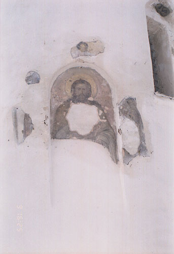 Великий Новгород. Церковь Иоанна Предтечи на Опоках. фасады, икона на алтаре		      