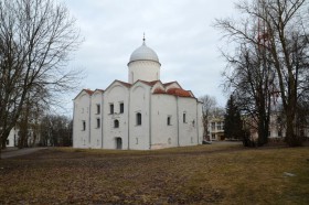 Великий Новгород. Церковь Иоанна Предтечи на Опоках