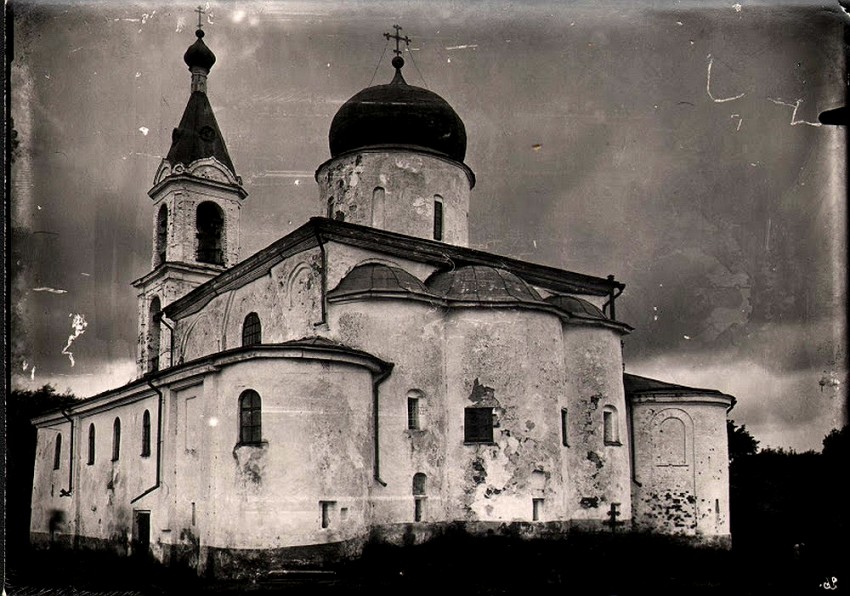 Великий Новгород. Церковь Илии Пророка на Славне. архивная фотография, 1903—1910 год с сайта https://pastvu.com/p/204009