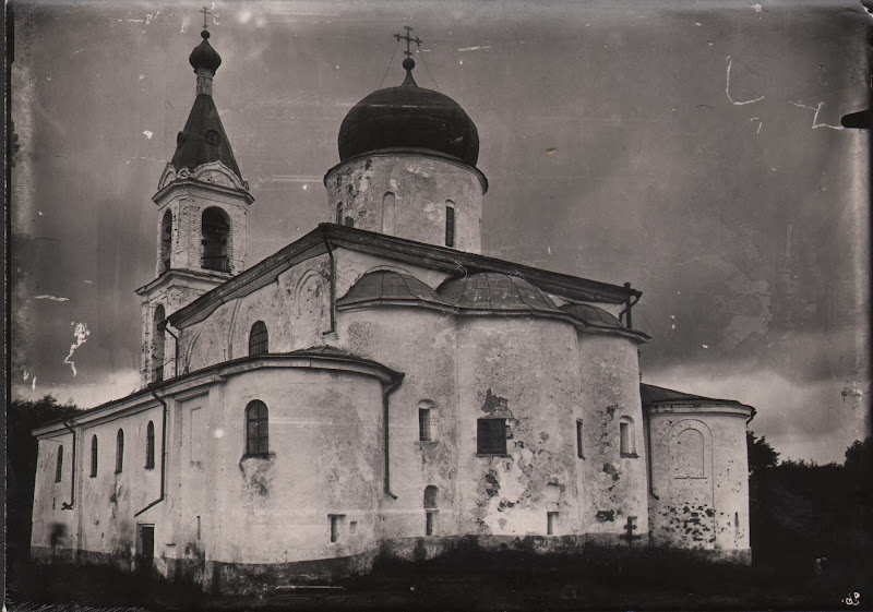 Великий Новгород. Церковь Илии Пророка на Славне. архивная фотография