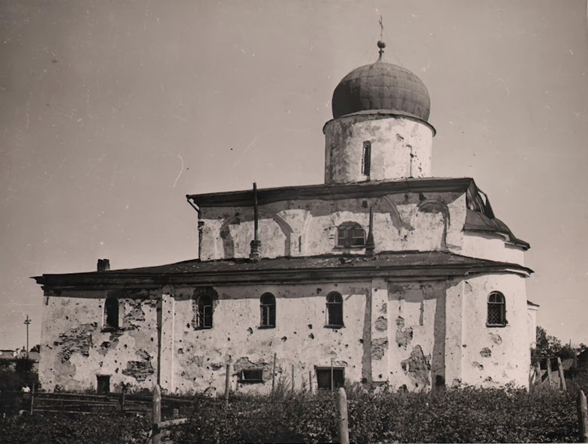 Великий Новгород. Церковь Илии Пророка на Славне. фасады, послевоенное фото