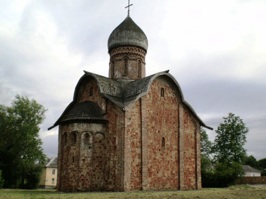 Великий Новгород. Церковь Петра и Павла в Кожевниках. фасады