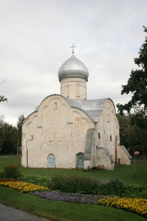 Великий Новгород. Церковь Власия на Волосовой улице. фасады