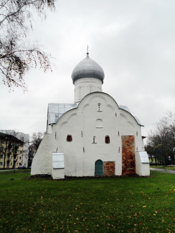 Великий Новгород. Церковь Власия на Волосовой улице. фасады