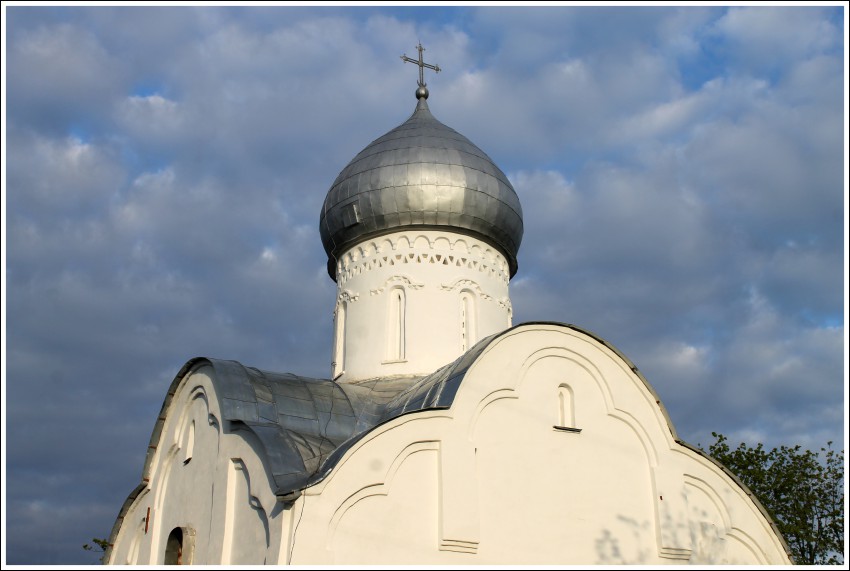 Великий Новгород. Церковь Власия на Волосовой улице. архитектурные детали