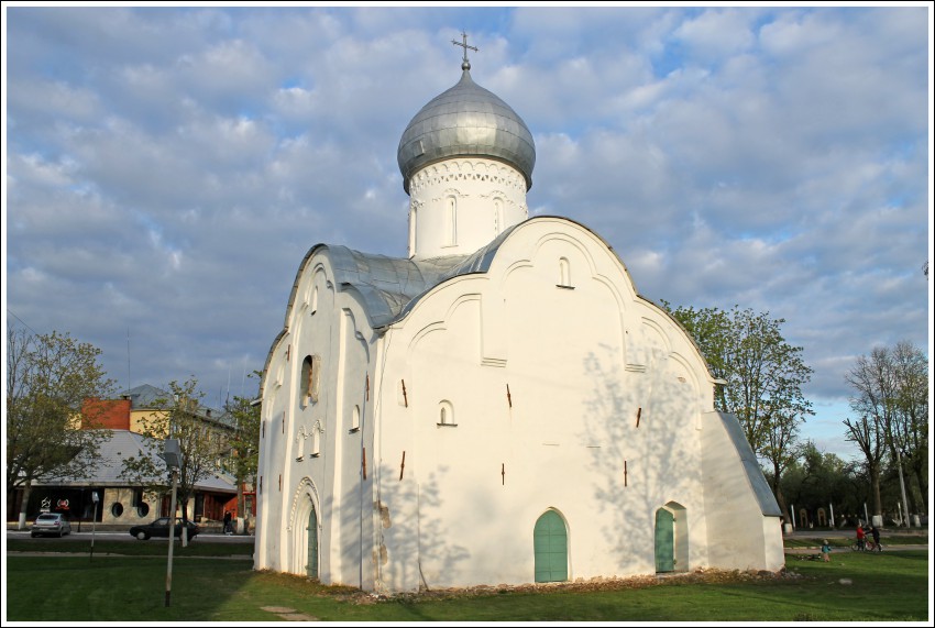 Великий Новгород. Церковь Власия на Волосовой улице. фасады