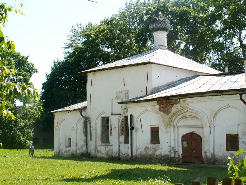 Великий Новгород. Церковь Михаила Малеина. фасады