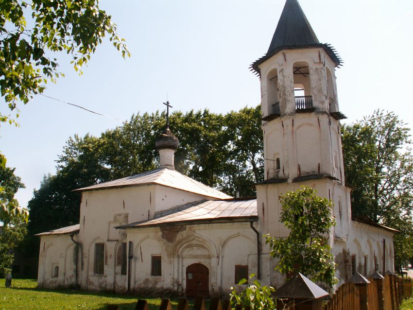 Великий Новгород. Церковь Михаила Малеина. фасады