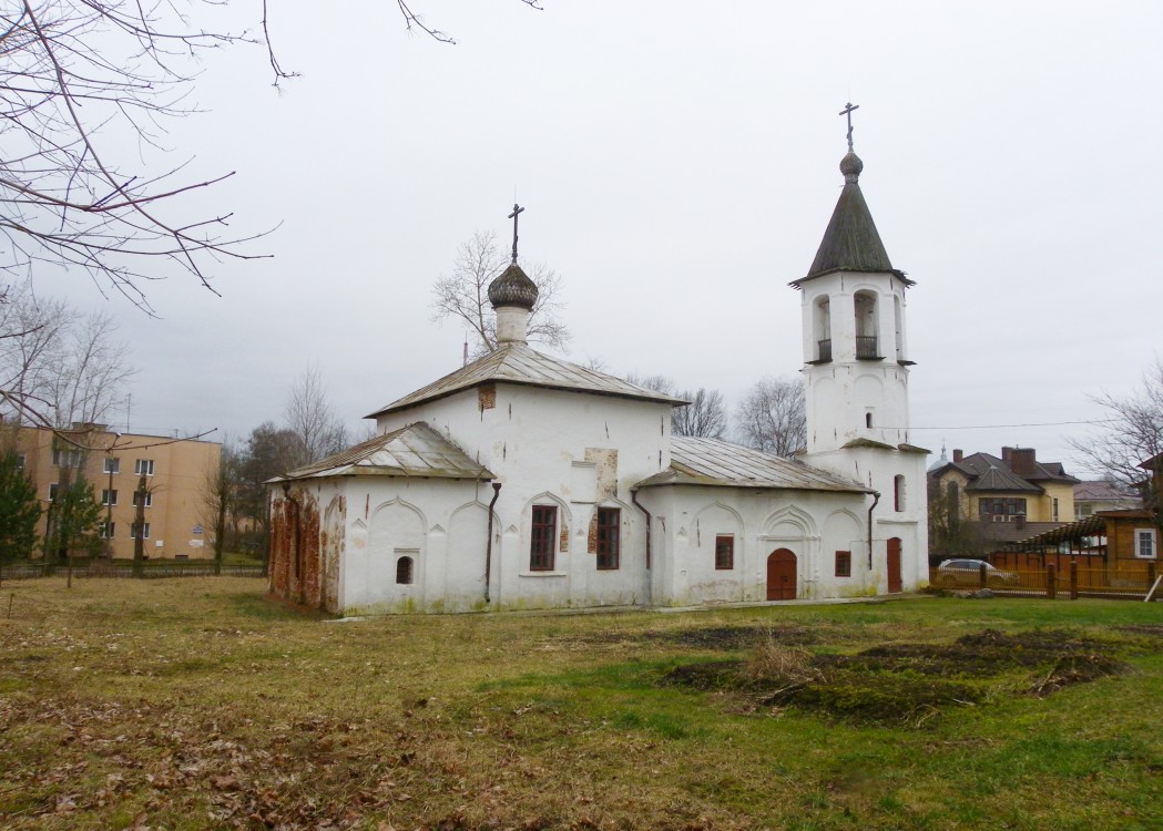 Великий Новгород. Церковь Михаила Малеина. фасады