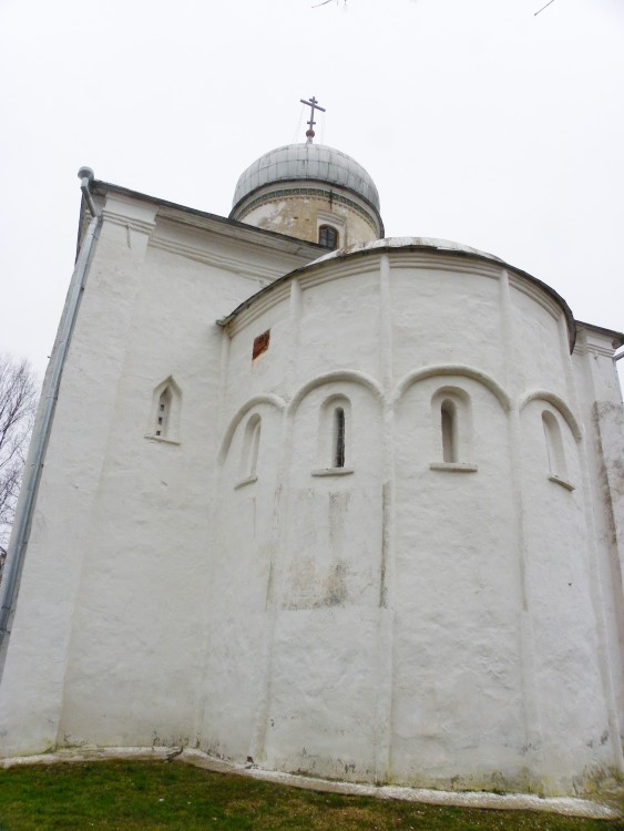 Церковь Рождества Пресвятой Богородицы на Михалице, Великий Новгород (Великий Новгород, город, Новгородская область). архитектурные детали, Алтарная абсида