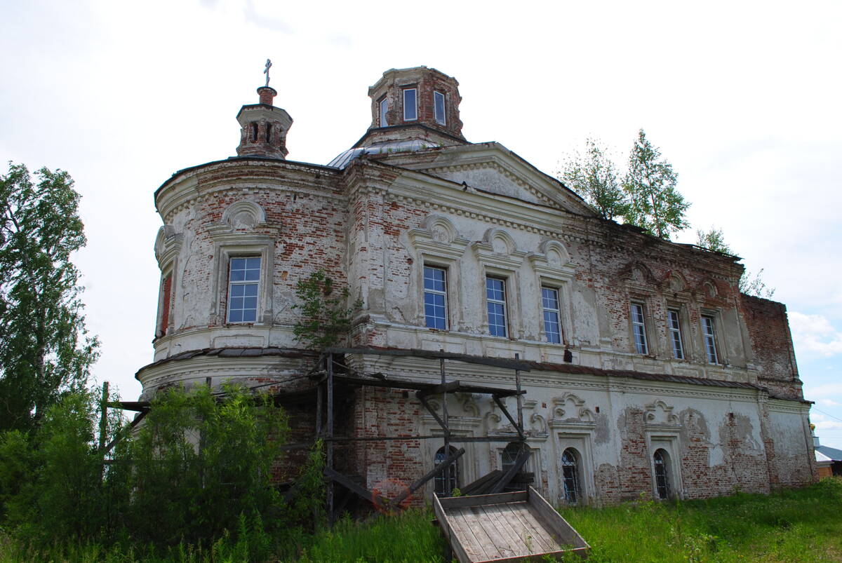 Церковь Рождества Христова, Дерябино (Верхотурский район (ГО Верхотурский), Свердловская область). общий вид в ландшафте