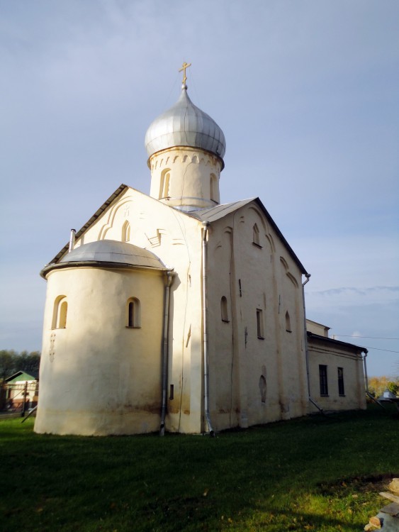 Великий Новгород. Церковь Иоанна Богослова на Витке (в Радоковицах). фасады