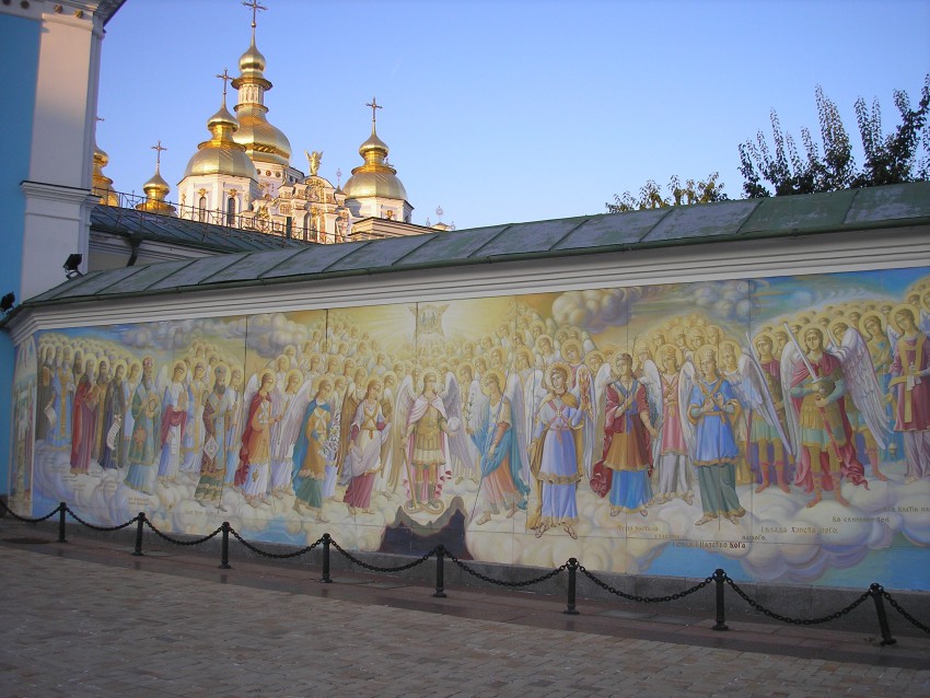 Михайловский Златоверхий монастырь, Старый Киев (Шевченковский район, Украина, г. Киев). дополнительная информация