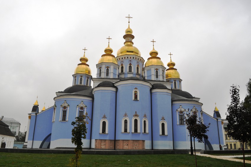 Михайловский Златоверхий монастырь, Старый Киев (Шевченковский район, Украина, г. Киев). фасады