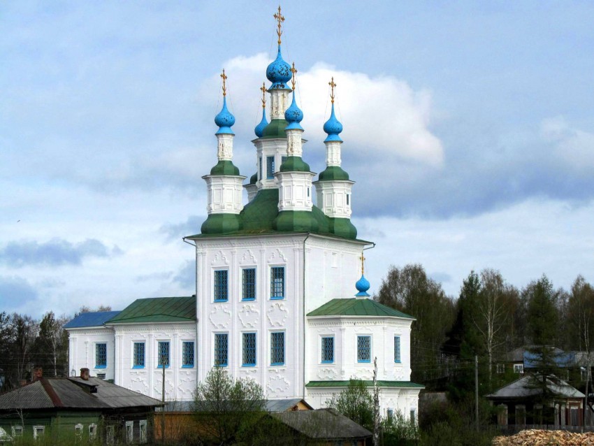 Тотьма. Церковь Троицы Живоначальной на Зелене. фасады, вид с юго-востока