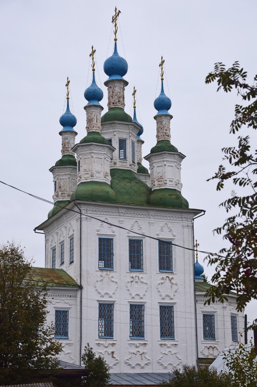 Тотьма. Церковь Троицы Живоначальной на Зелене. фасады