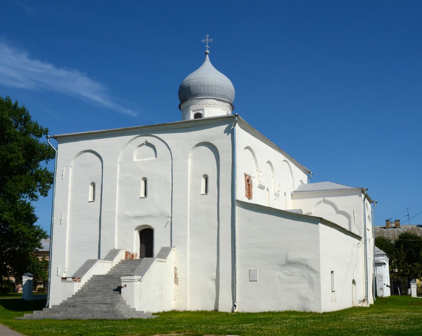 Великий Новгород. Церковь Успения Пресвятой Богородицы на Торгу. фасады