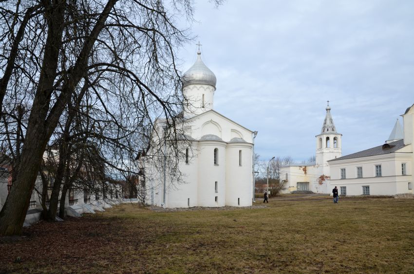 Великий Новгород. Церковь Прокопия. фасады