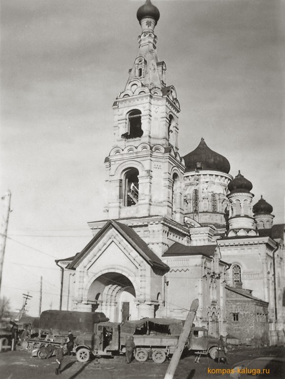 Малоярославец. Собор Успения Пресвятой Богородицы. архивная фотография, Вид с юго-запада (источник - http://kompas-kaluga.ru/historyitem/12405/)