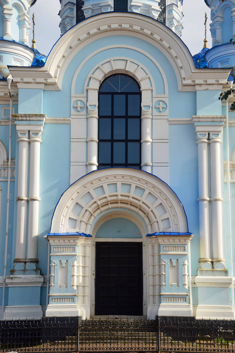 Собор Успения Пресвятой Богородицы, Малоярославец (Малоярославецкий район, Калужская область). архитектурные детали