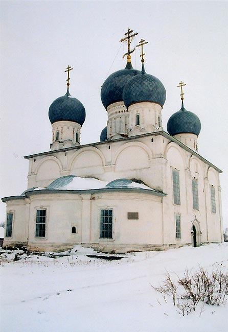 Белозерск. Собор Спаса Преображения. фасады