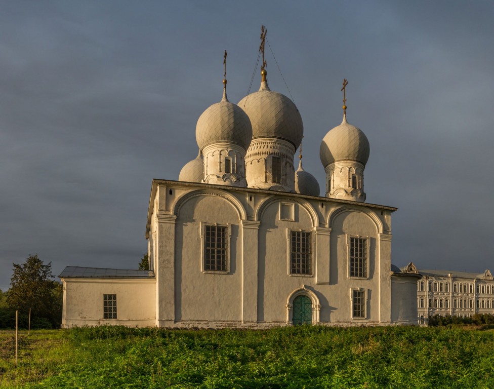 Собор Преображения Господня, Белозерск (Белозерский район, Вологодская область). фасады, Вид с юга