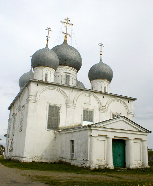 Белозерск. Собор Спаса Преображения. фасады