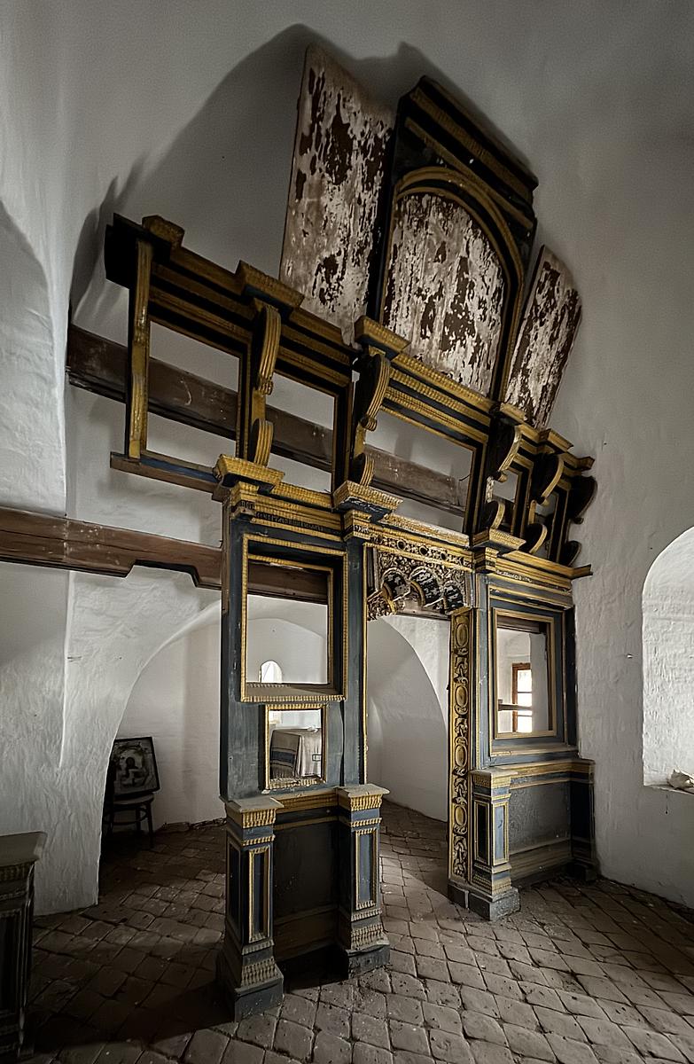 Придел на полатях, интерьер и убранство. Собор Успения Пресвятой Богородицы, Белозерск (Белозерский район, Вологодская область)