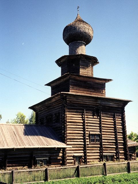 Белозерск. Церковь Илии Пророка. фасады