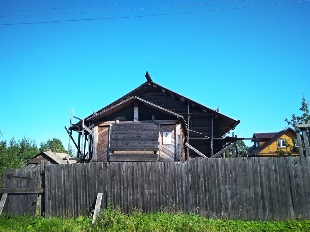 Церковь Илии Пророка, Белозерск (Белозерский район, Вологодская область). фасады, состояние церкви на 2019 г. - верхний ярус отсутствует
