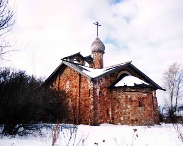 Великий Новгород. Церковь Иоанна Милостивого на Мячине. фасады