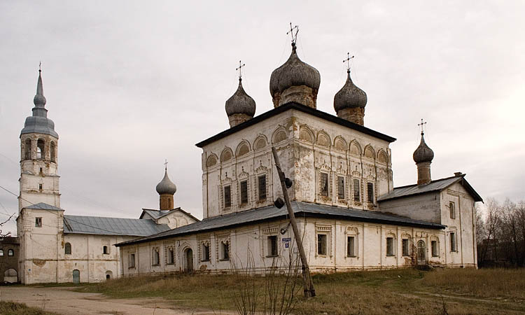 Великий Новгород. Деревяницкий монастырь. общий вид в ландшафте