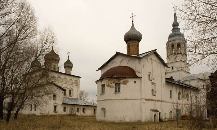 Великий Новгород. Деревяницкий монастырь. общий вид в ландшафте, Вид с северо-востока