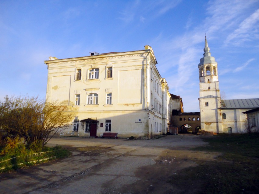 Великий Новгород. Деревяницкий монастырь. фасады