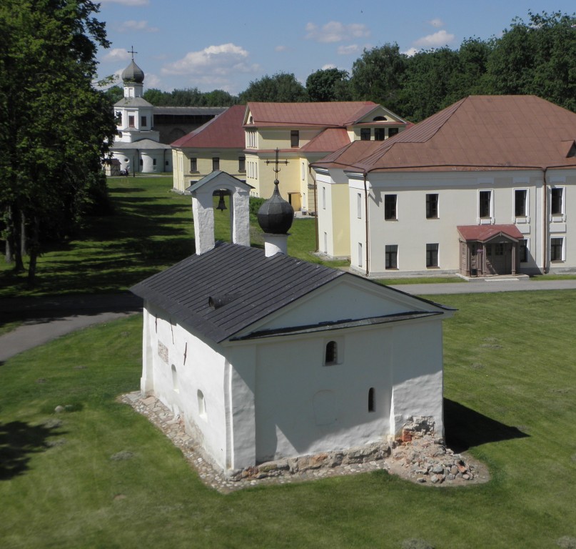 Великий Новгород. Кремль. Церковь Андрея Стратилата. фасады