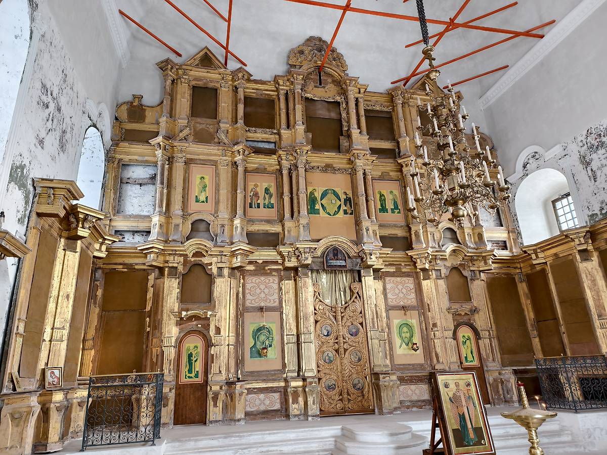Остов исторического иконостаса, интерьер и убранство. Кремль. Собор Николая Чудотворца, Зарайск (Зарайский городской округ, Московская область)